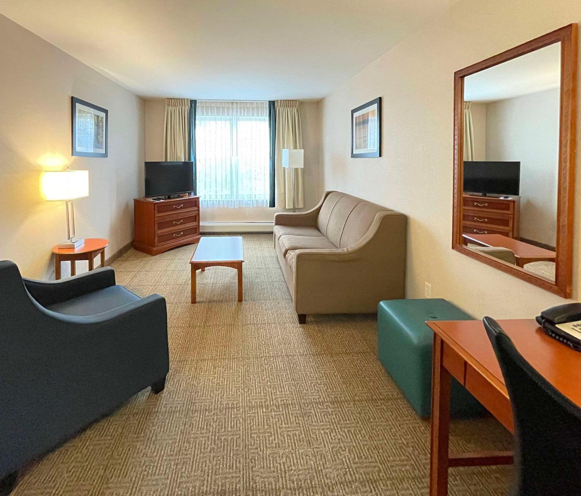 Smart Suites, Ascend Hotel Collection South Burlington Ngoại thất bức ảnh